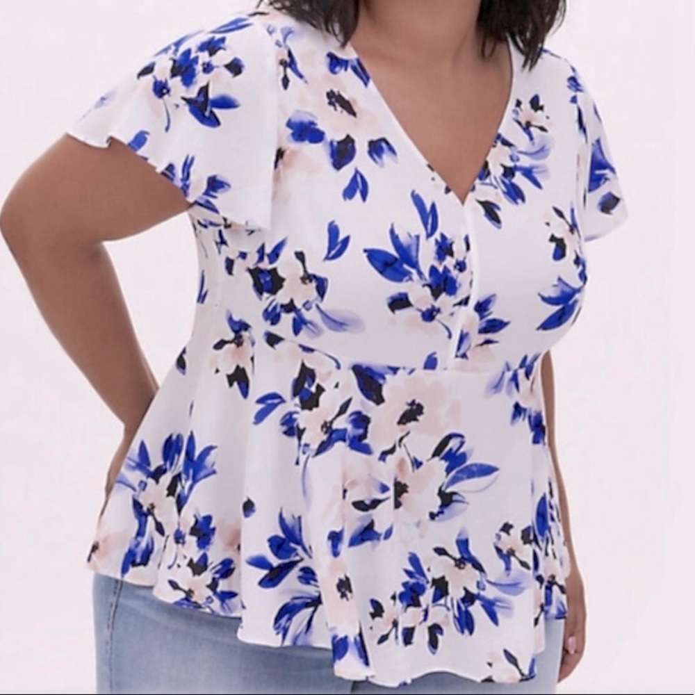 Torrid floral Georgette peblum blouse